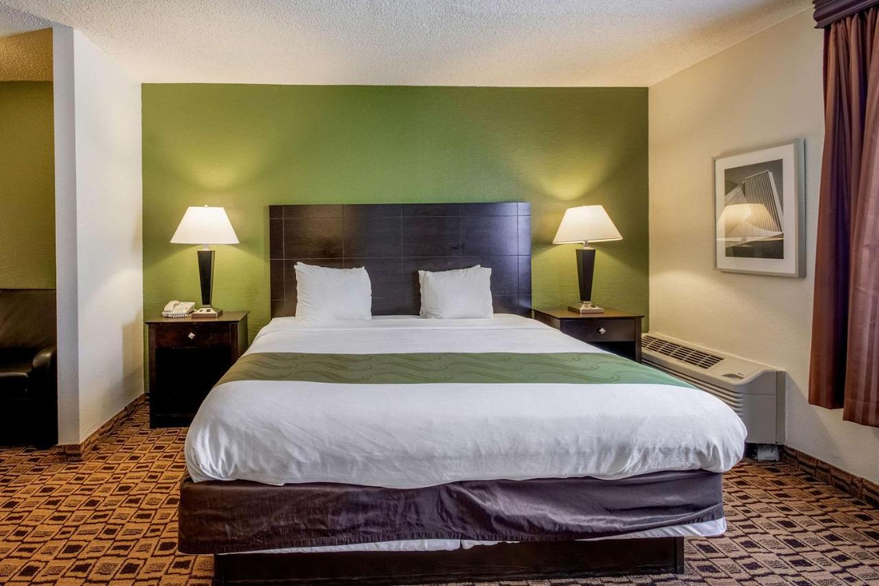 Coratel Plus Suites Wichita West Airport Dış mekan fotoğraf