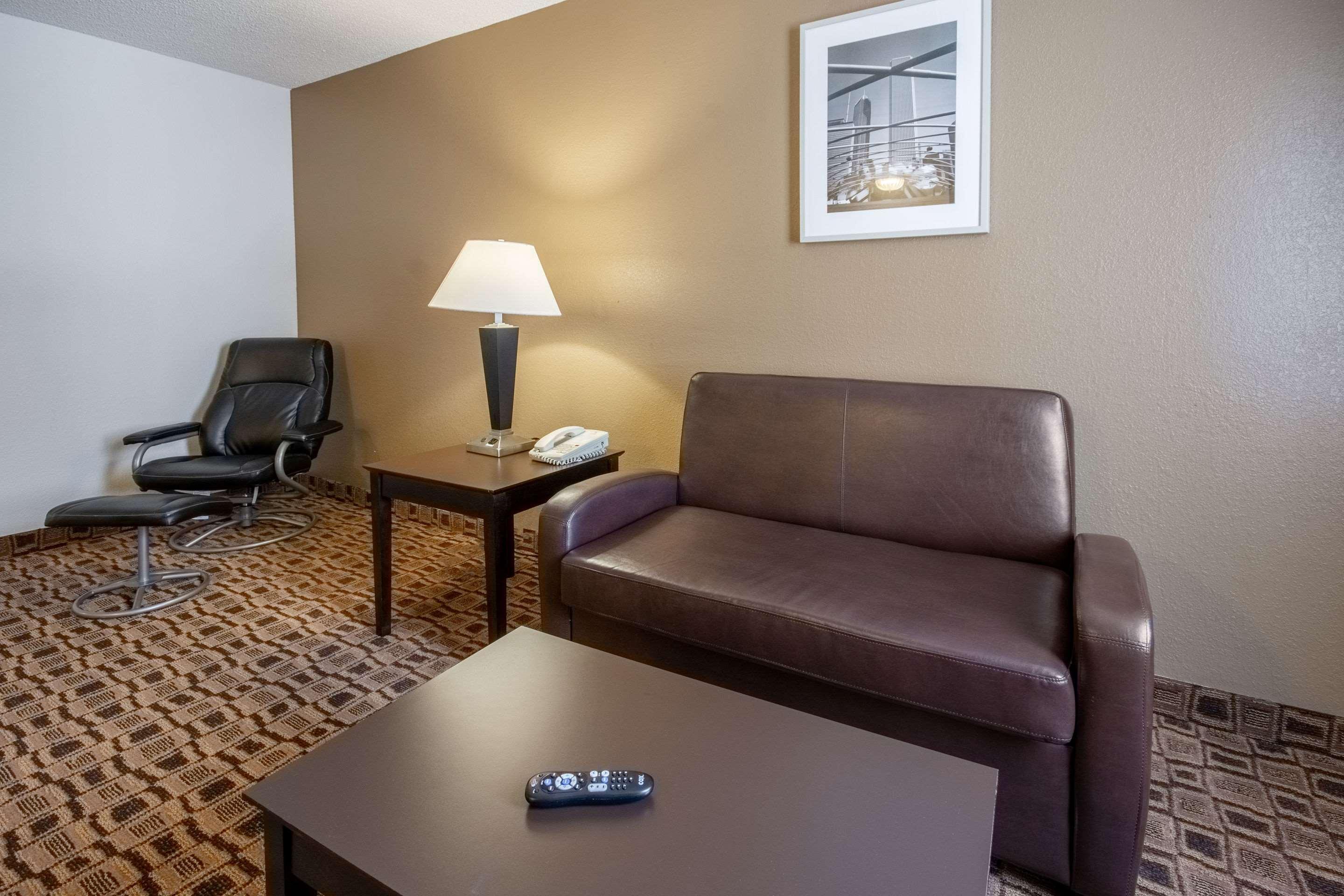 Coratel Plus Suites Wichita West Airport Dış mekan fotoğraf