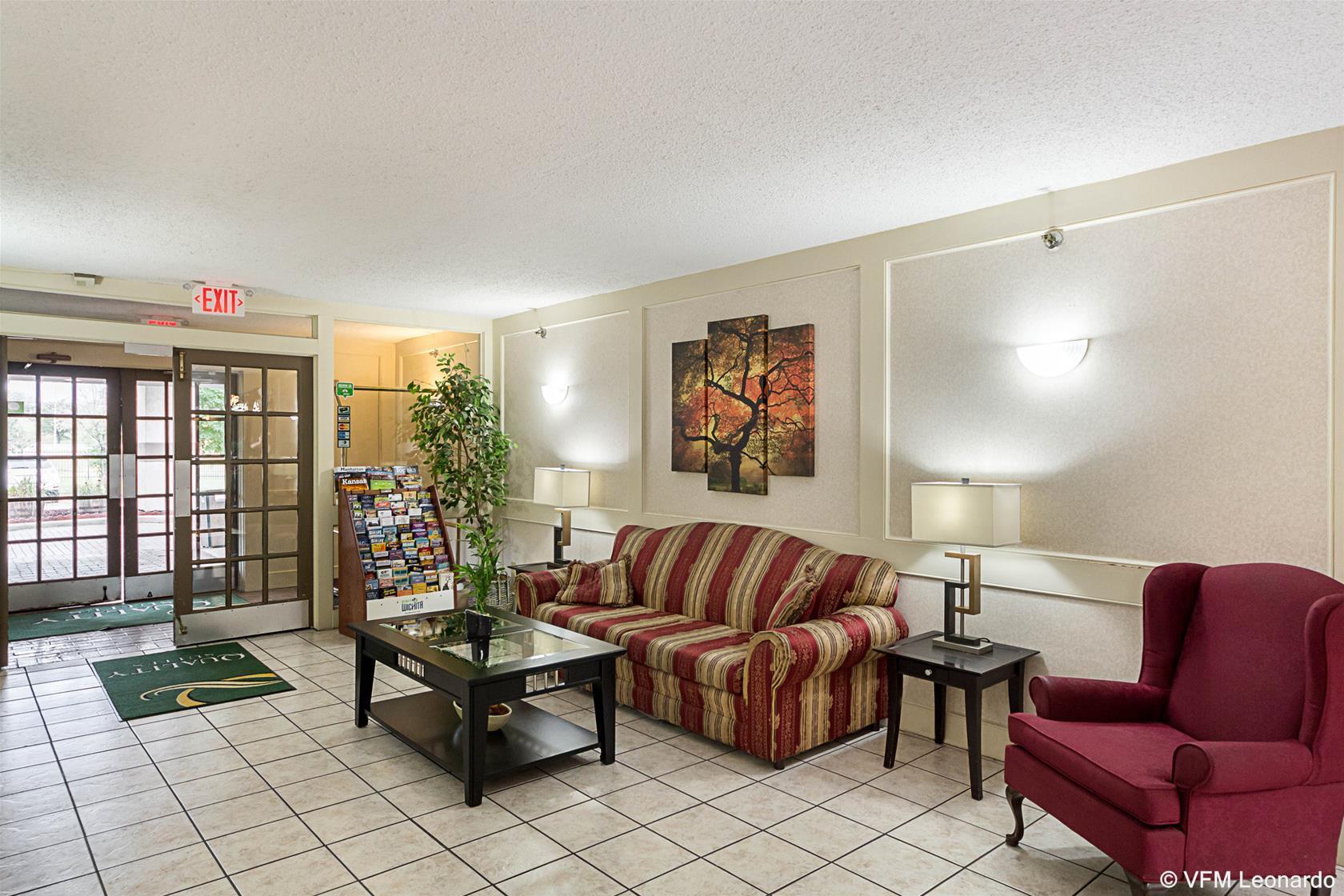 Coratel Plus Suites Wichita West Airport Dış mekan fotoğraf